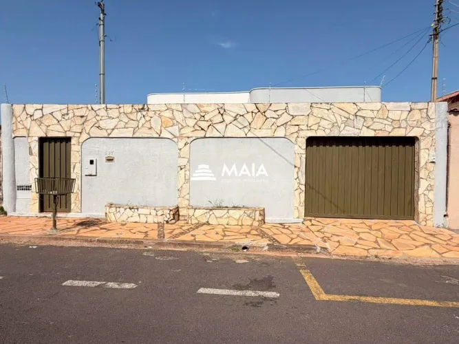 Casa à venda no bairro Santa Marta