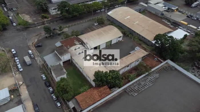 Excelente oportunidade de investimento industrial e comercial no Distrito Industrial Domin