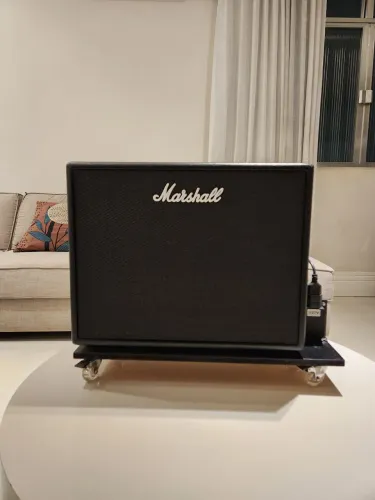 Amplificador Marshall Code 50 com fonte 110/220 V