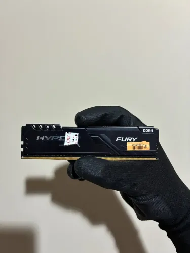 Memória RAM DDR4 16GB 2400MHz HyperX