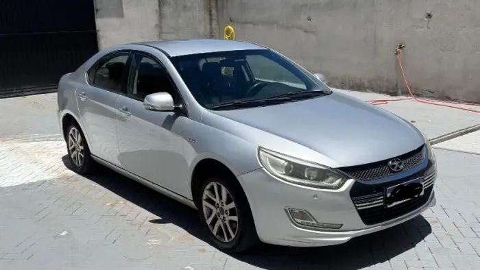 JAC J5 Sedan 1.5 16V 4P Mec. 2016