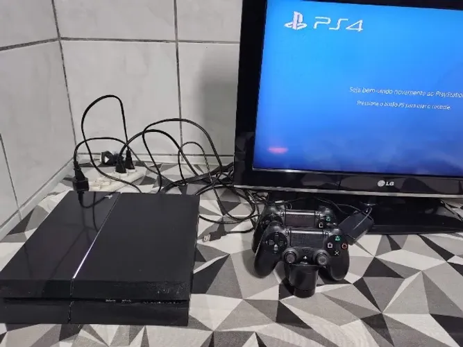 PS4 Pro (Versão Monstro 2 Terabytes)