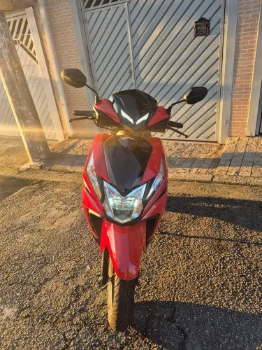 Honda Elite 125 Vermelha 2024/2025