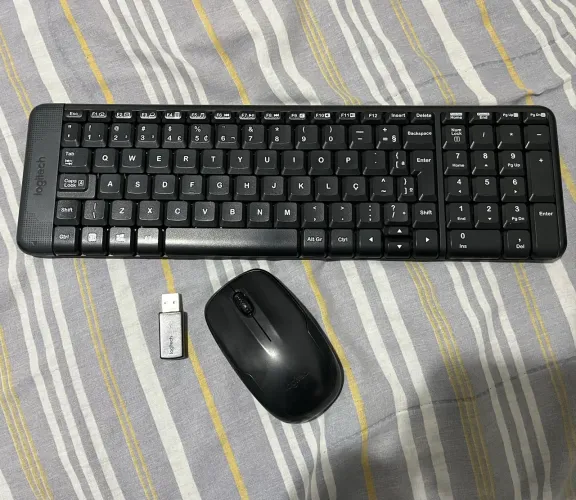 Teclado e Mouse Logitech