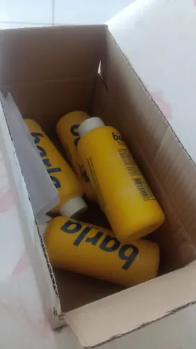 Vendo Talco Barla 140g novo na cx . Retirar no turf 