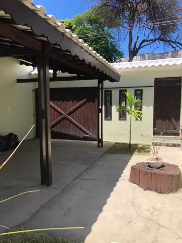 Casa na 25 de Agosto