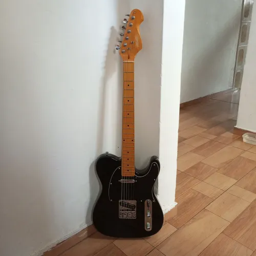 Guitarra Telecaster 