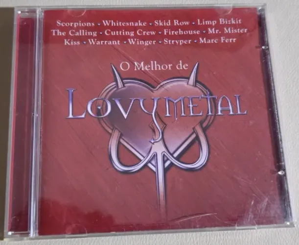 CD - O MELHOR DE LOVY METAL (SEM RISCOS, COM ENCARTE, EXCLENTES CONDIÇÕES)
