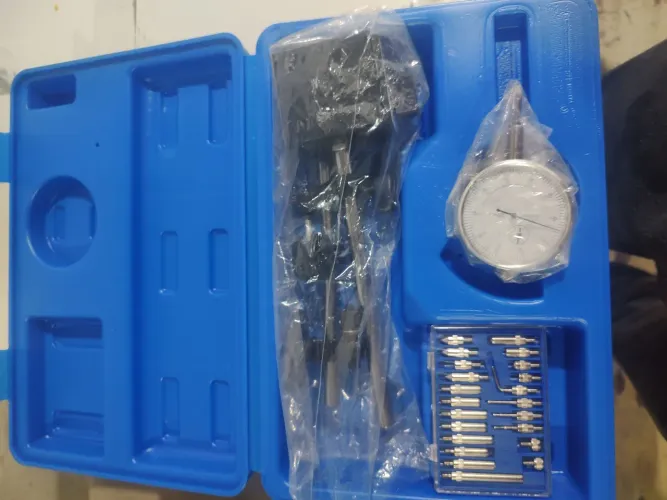 Relógio comparador com base magnética