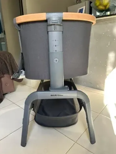 Berço portátil Maxi-Cozi Seminovo