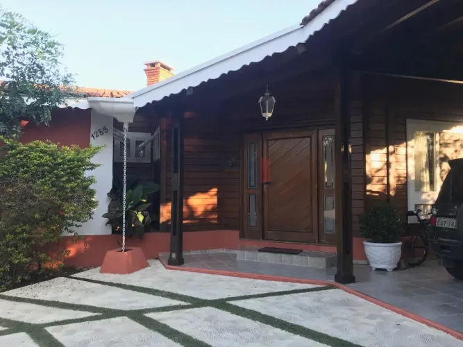 Casa em Condomínio à venda, 3 quartos, 1 suíte, 2 vagas, Condomínio Colonial Vale do Sol -