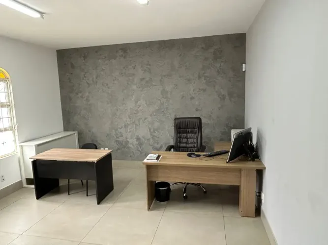 Casa para aluguel com 22 metros quadrados em Osvaldo Rezende - Uberlândia - Minas Gerais