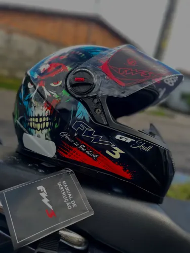 Capacete moto
