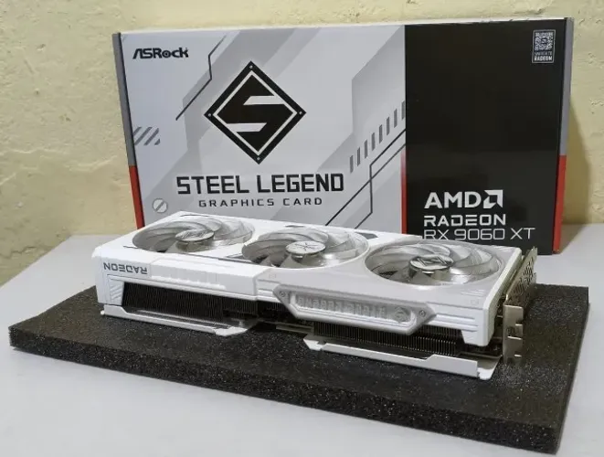 Placa de Vídeo ASRock RX 9060 XT 16GB Steel Legend