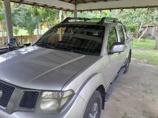 Nissan Frontier SV At.cd 4X4 2.5 TB Diesel Mec. 2014