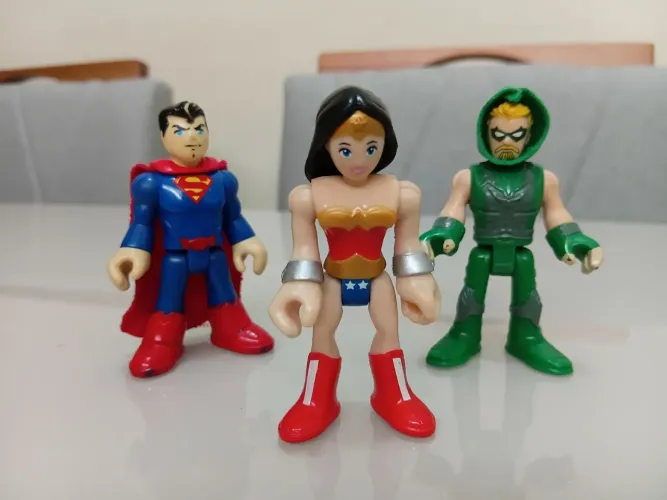 Imaginext DC Super Friends - LOTE Superman, mulher maravilha e Arqueiro verde