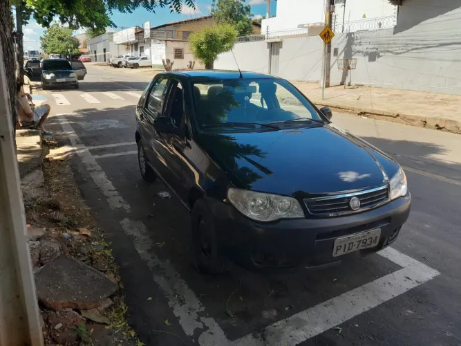 Fiat Palio Celebration 1.0 Fire Flex 8V 4P 2015