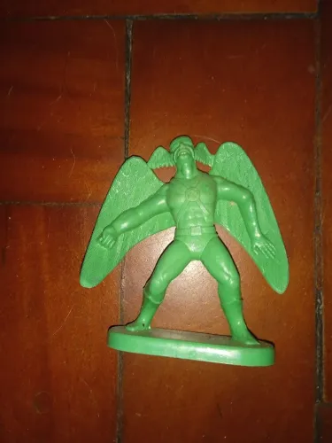 Figura de ação Gavião Negro DC comics plástico vinil edição mais recente