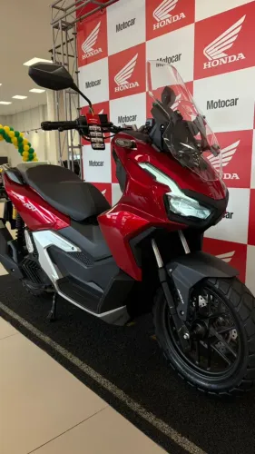Honda ADV 160.