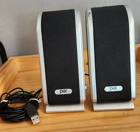 Caixinhas de som p/ computador/Pisc