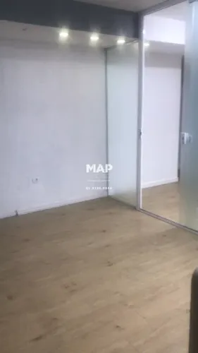 Sala Comercial no Centro com vaga de garagem