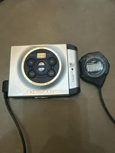 MD kenwood dmc-J3 colecionável funcionando intermitente acompanha um MD