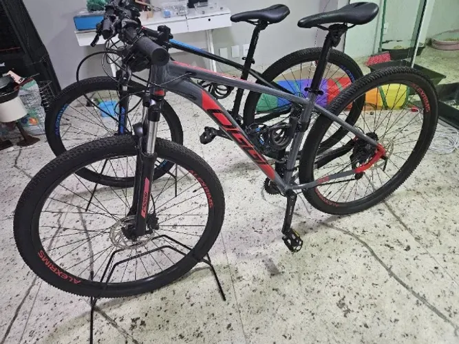 Bicicleta Oggi Big Wheel 7.0