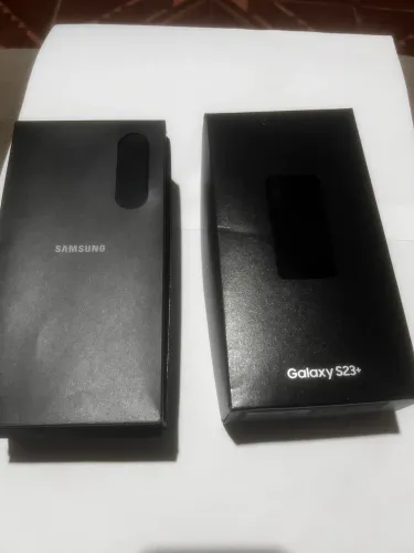 Samsung S23 + 