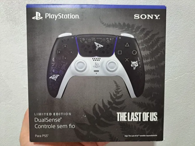 Controle DualSense The Last of Us lacrado 