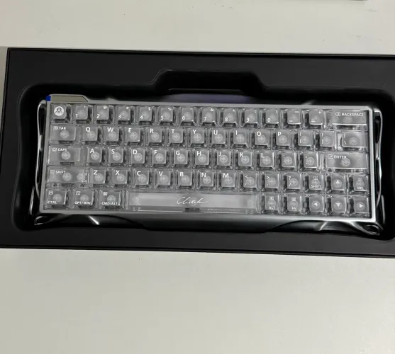 Teclado Magnetico Gravastar V60 Pro Deluxe Edition