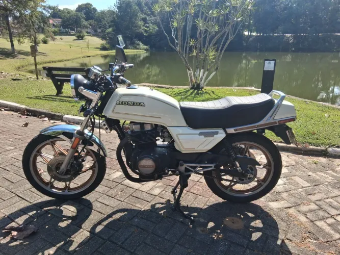 Vendo CB 450 Custon 1985