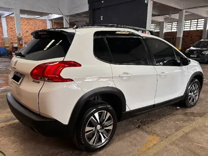 Peugeot 2008 Allure 1.6 Flex 16V 5P Aut. 2022