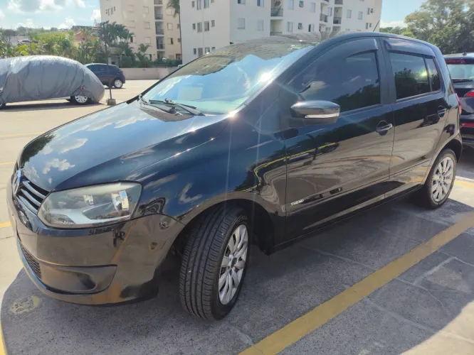 Volkswagen Fox 1.6 MI Total Flex 8V 5P 2013