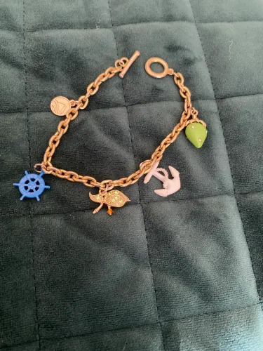 Pulseira com berloques