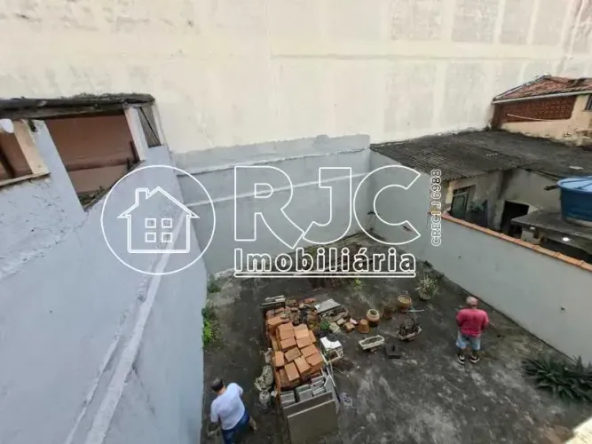 Imóvel para venda possui 28 metros quadrados em Sampaio - Rio de Janeiro - RJ