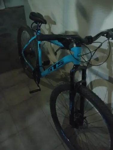 VENDO BICICLETA NOVA GTS