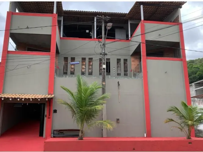 VENDO TRIPLEX COM PISCINA SUÍTE COM HIDROMASSAGEM 
