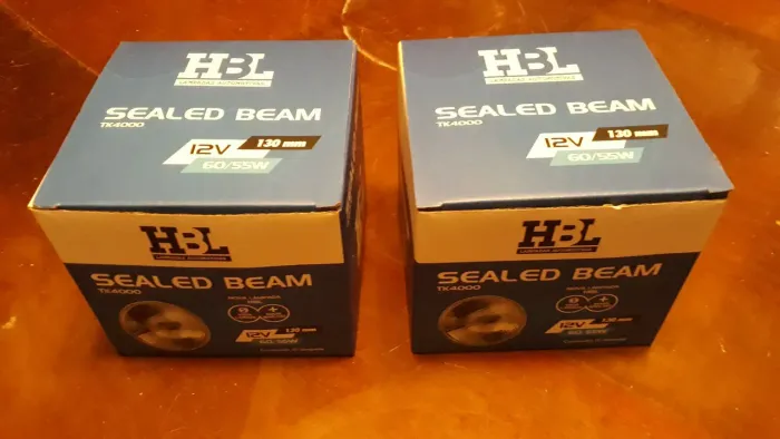 Par de faróis Sealed Beam 130mm novos