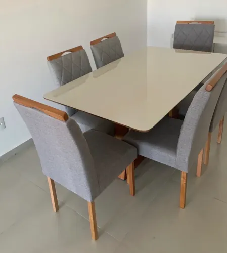 Mesa Alto Padrão com 6 Cadeiras de Linho NOVO