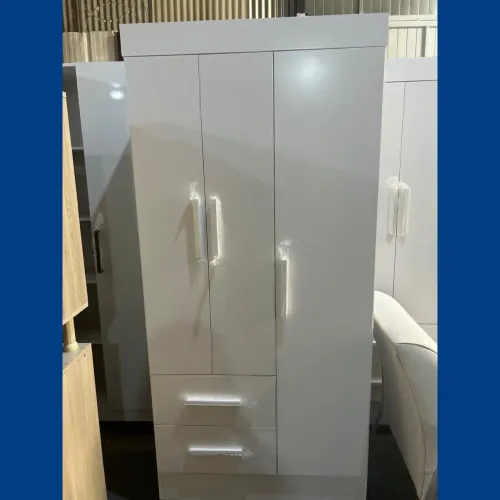 Guarda roupa de solteiro - entrego hoje