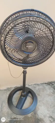 Vendo esse ventilador de coluna 40 cem está funcionando perfeitamente faço entrega