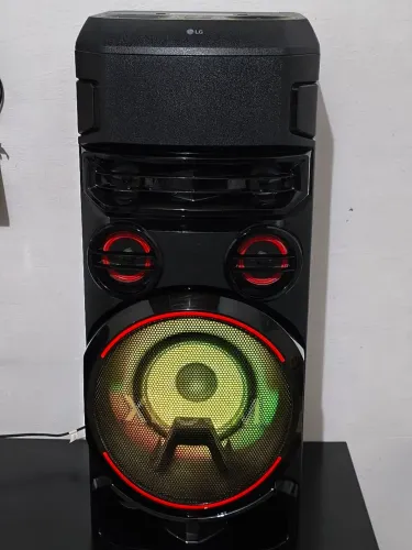 Vendo uma torre de som LG Xboom RN7 