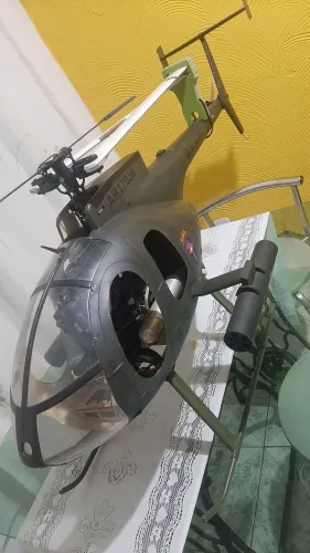Helicoptero  escala com fuselagem MD500 mecânica raptor 50