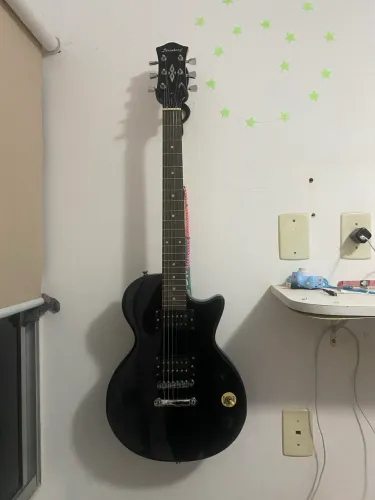 Guitarra Les paul Strinberg
