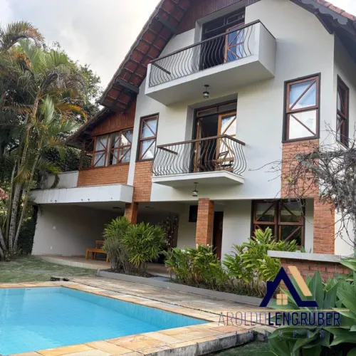 Venda - Casas em Condomínios - 5 dormitórios - Cônego - Nova Friburgo - RJ