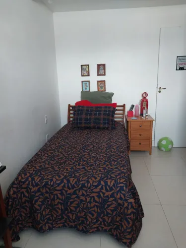Cama tok stok