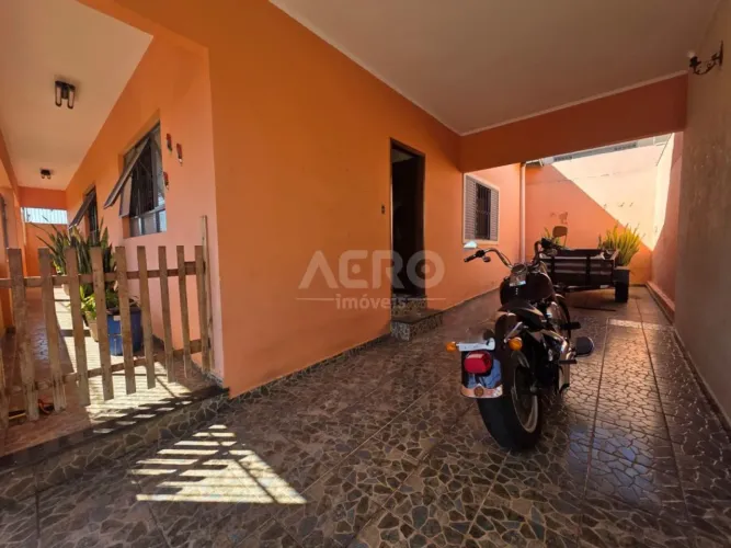 Casa para ALUGUEL 3 quartos, 1 suite, 2 vagas em Vila Pacífico, Bauru - SP