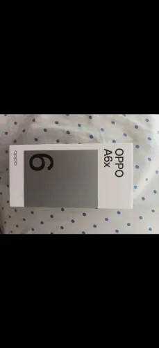 Celular novinho, foi comprado em maio