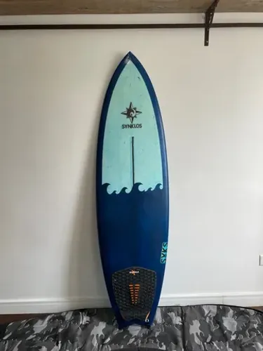 PRANCHA DE SURF 6.0 SEMI NOVA COM TODOS OS ACESSÓRIOS