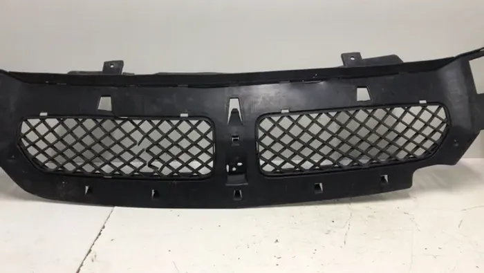 Spoiler parachoque Mercedes-Benz ML350 2014 com detalhe